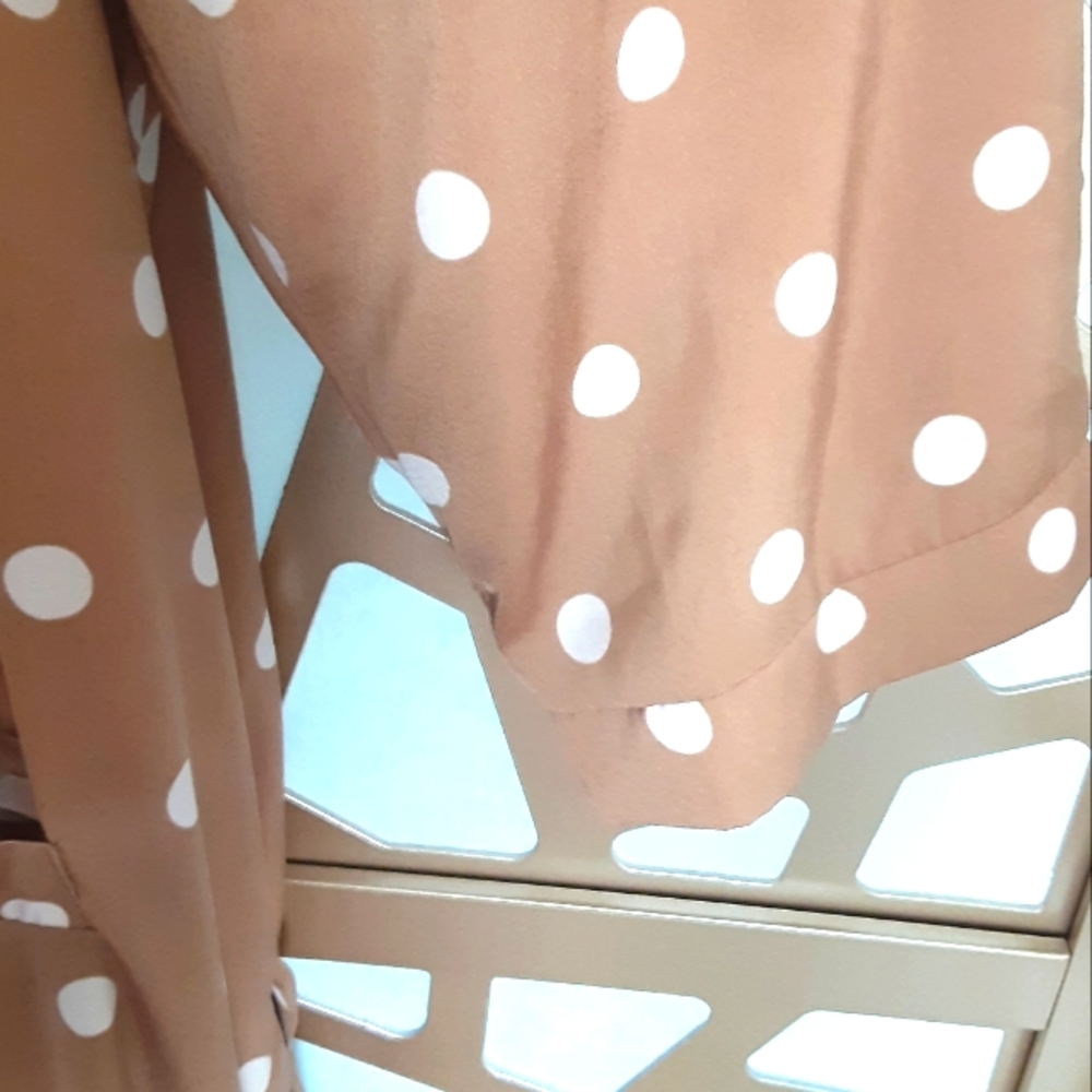 NWOT BB DAKOTA Deedra Duster Tan/Cream Dot - Picture 4 of 10